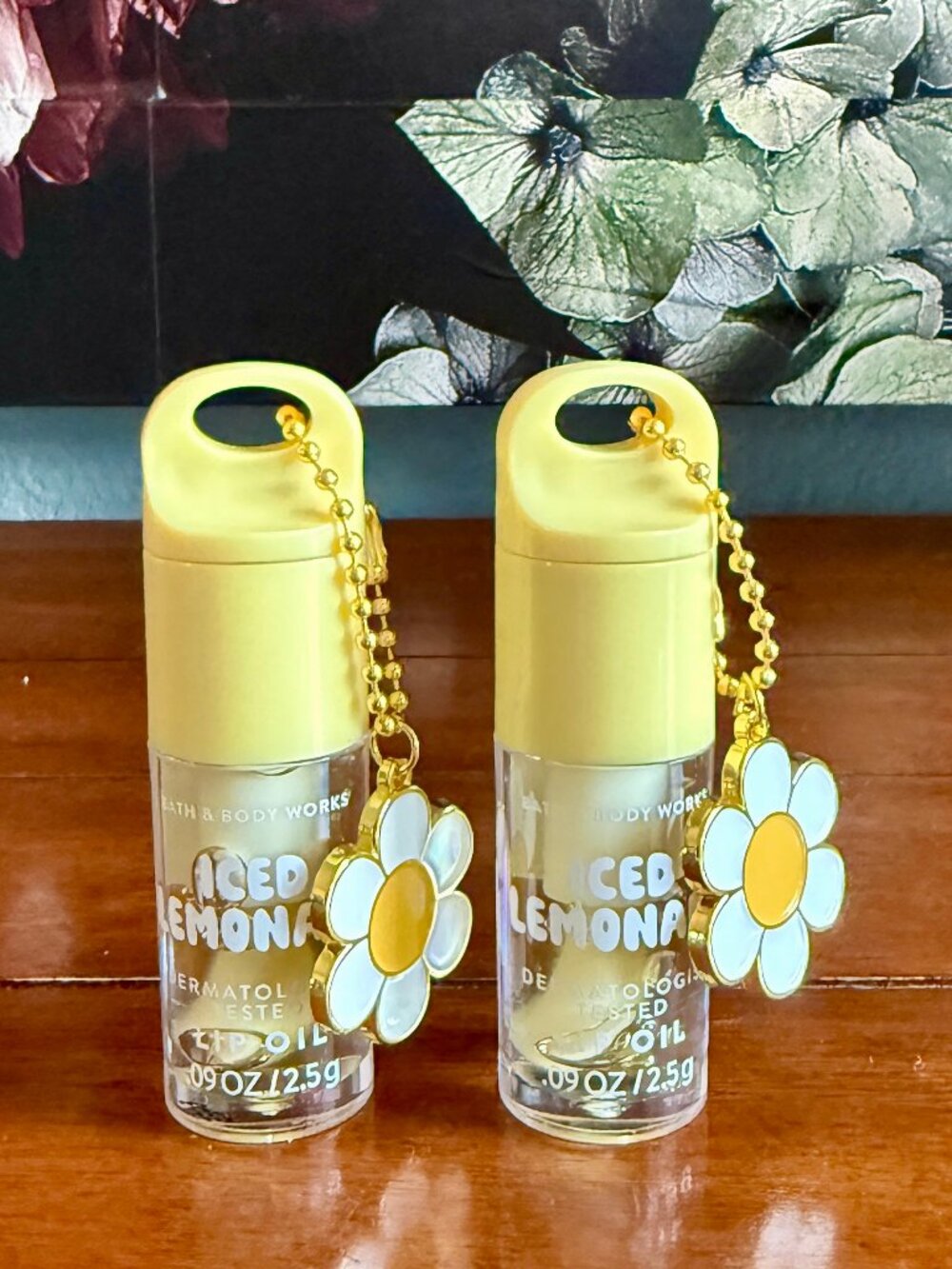 NEW 2-Pc Lip Oil Iced Lemonade with Daisy Charm Bath & Body Works
